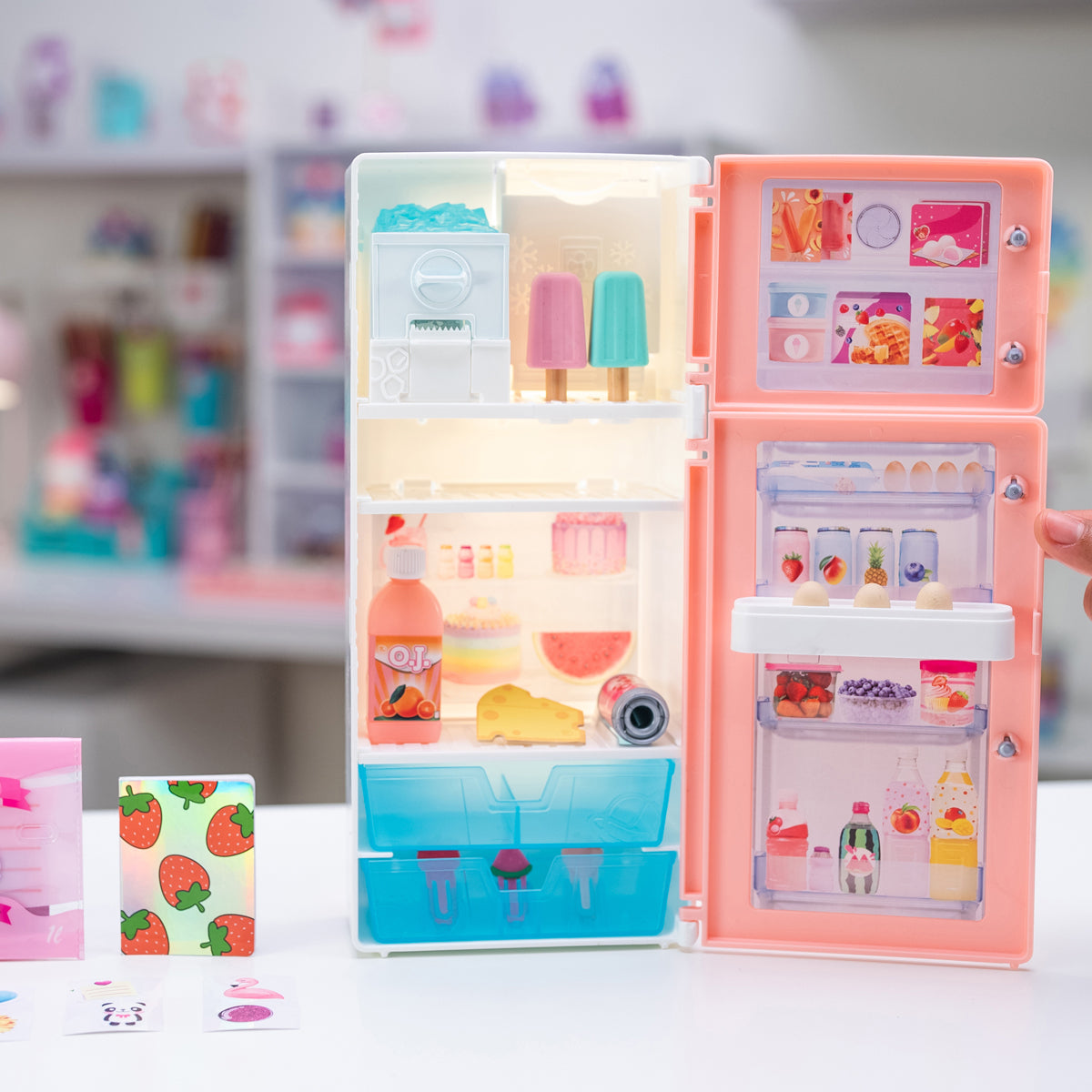 Shopkins Real Littles Desktop Caddies Mini Fridge 20 Stationery Surprises  Moose Toys - ToyWiz